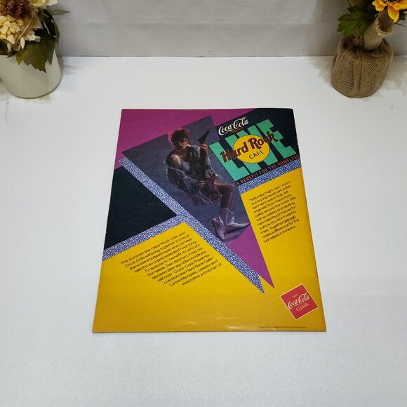 Hard Rock Cafe Magazine Featuring Dan Aykroyd As Elwood Blues 1980s Memorabilia - Picture 7 of 7